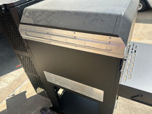 Load image into Gallery viewer, 600 Rear Vent Slide