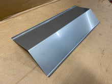 Load image into Gallery viewer, 1050/1150 Manifold Cover with grease Lip