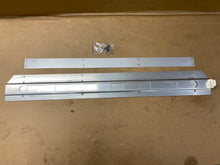 Load image into Gallery viewer, 800/900 Rear Vent Slide